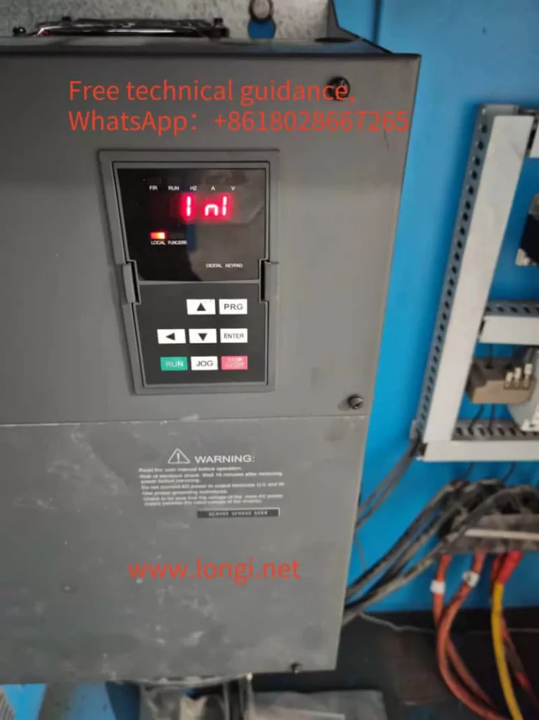 Image of zoncn inverter displaying INI alarm